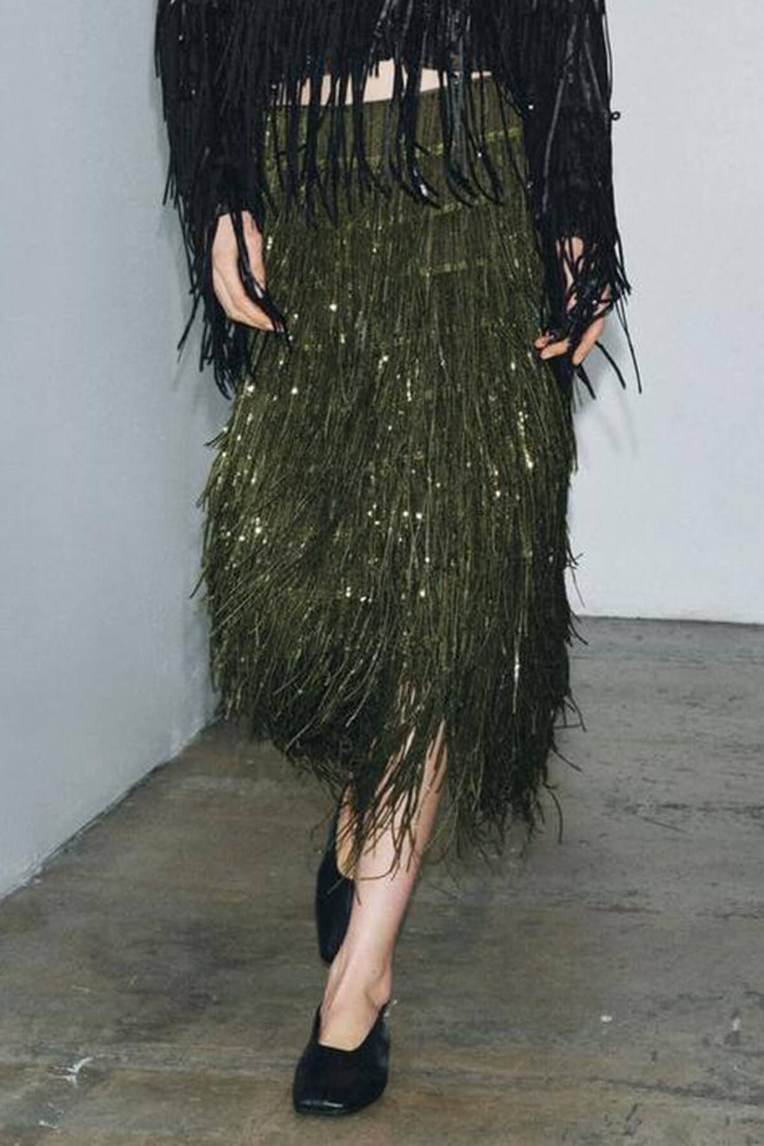 Exquisite Sequin Fringe Long-Sleeve Jacket And Skirt Set
