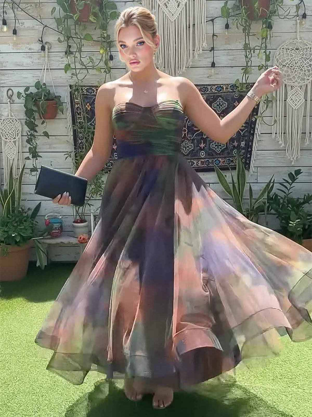 Elegant Strapless Gradient Tulle Midi Dress