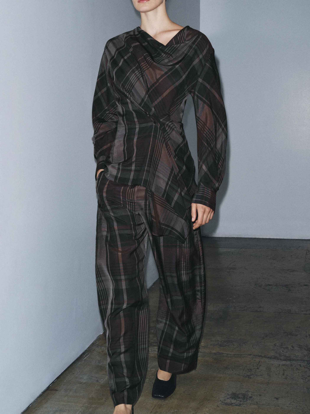 Plaid Straight-Leg Tailored Pants