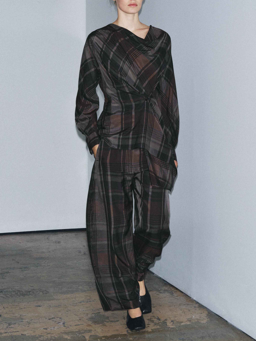 Plaid Straight-Leg Tailored Pants